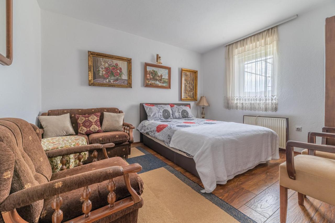 Frile Apartments Нікшич Екстер'єр фото