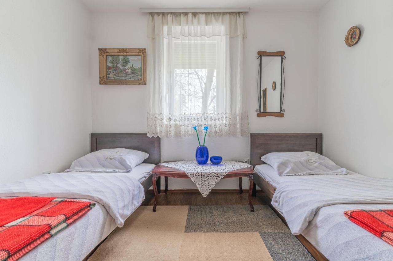 Frile Apartments Нікшич Екстер'єр фото