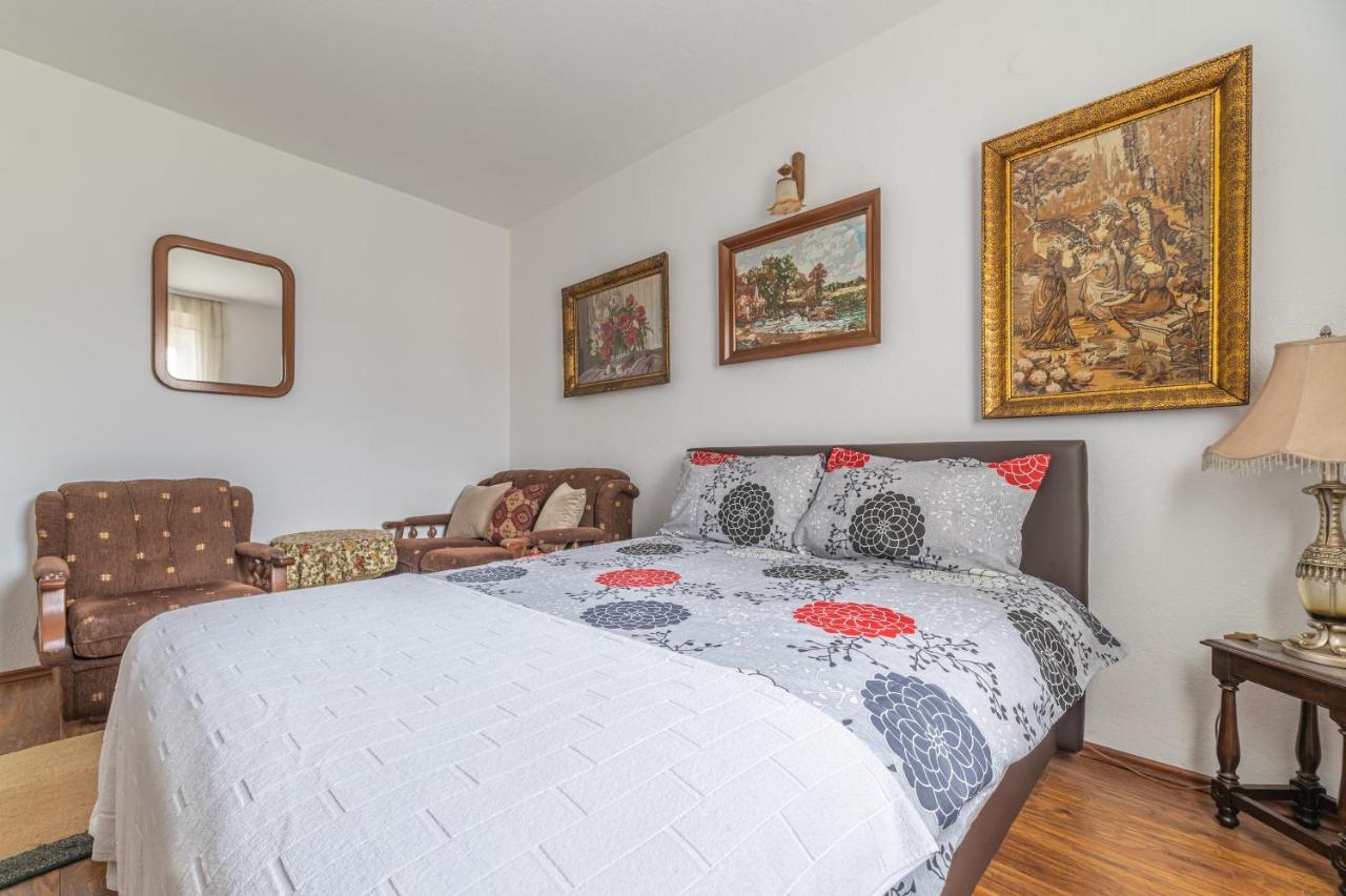 Frile Apartments Нікшич Екстер'єр фото