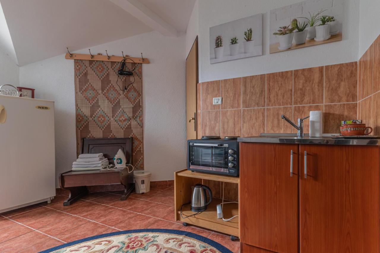 Frile Apartments Нікшич Екстер'єр фото