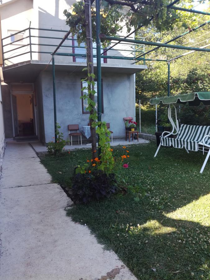 Frile Apartments Нікшич Екстер'єр фото
